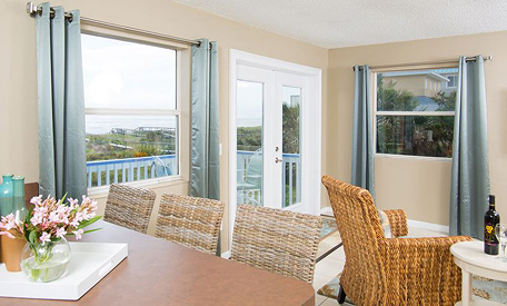 the oceanview cottage img